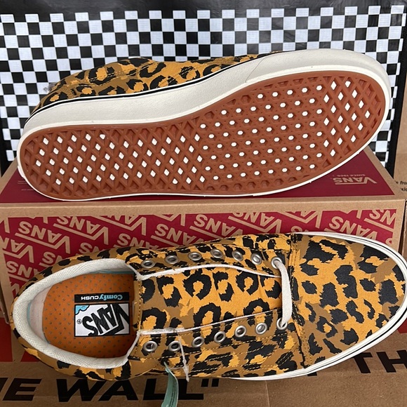 Vans Comfycush Old Skool Leopard Golden Brown /Golden Glow Men’s sneakers - Picture 4 of 16